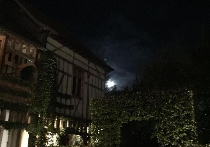 ホテル La Maison De Rhodes Le Champ Des Oiseaux