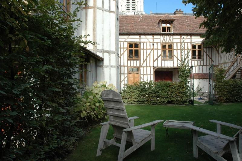 ホテル La Maison De Rhodes Le Champ Des Oiseaux