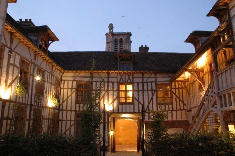 ホテル La Maison De Rhodes Le Champ Des Oiseaux