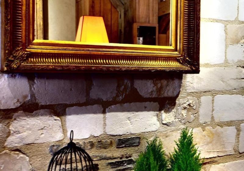 Отель La Maison De Rhodes Le Champ Des Oiseaux