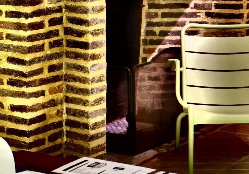 ホテル La Maison De Rhodes Le Champ Des Oiseaux