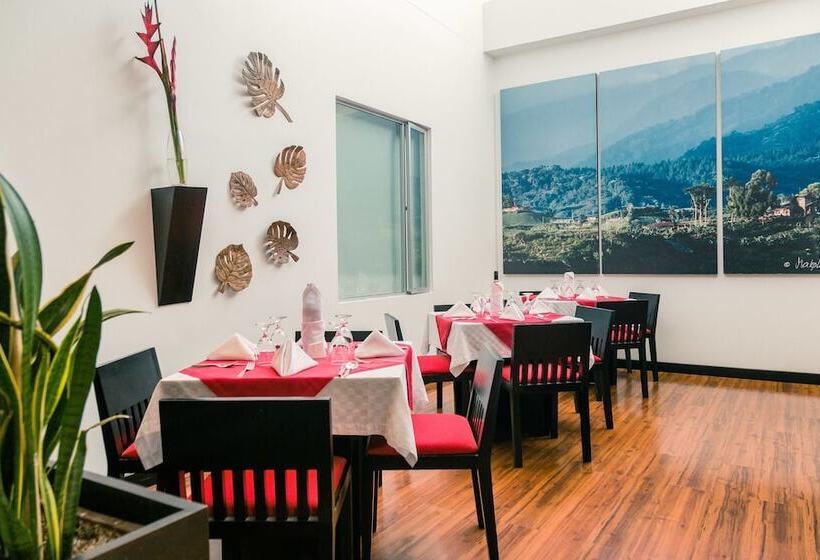 בית מלון כפרי La Rivera