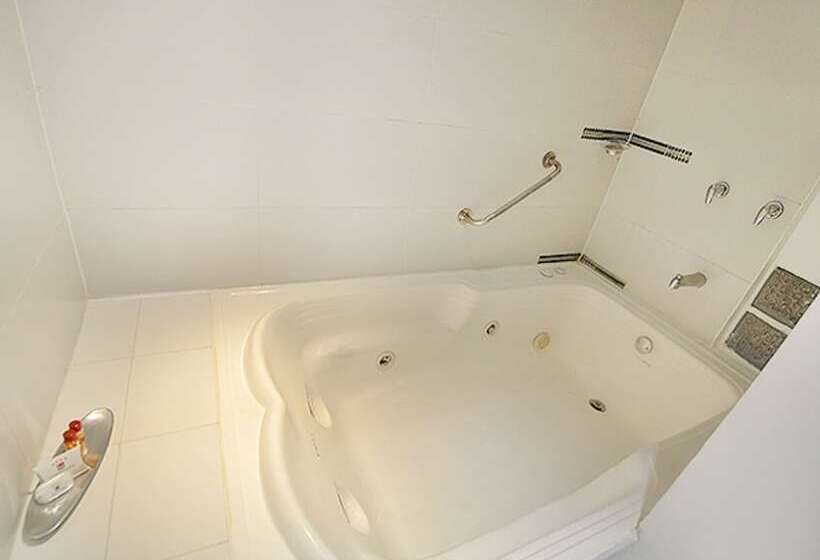 בית מלון כפרי La Rivera