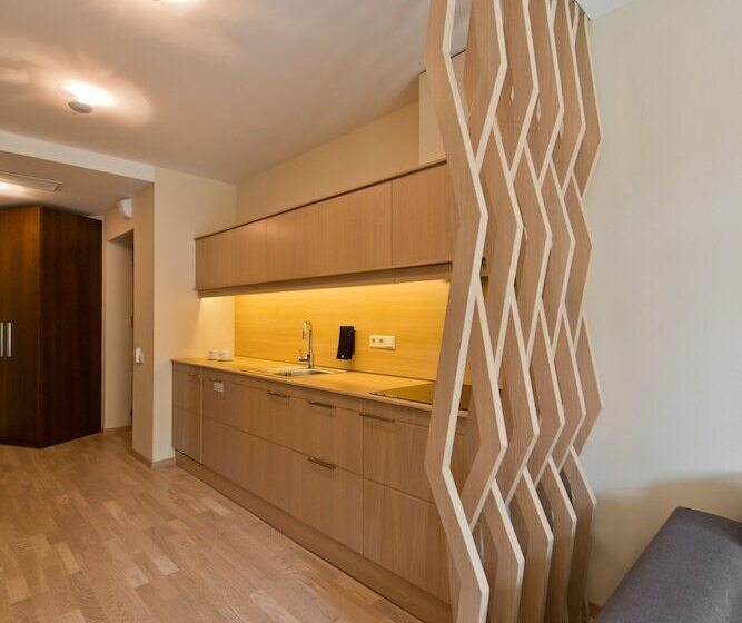 هتل Mana Suites & Sea