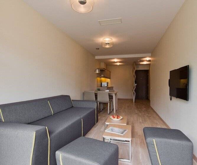 هتل Mana Suites & Sea