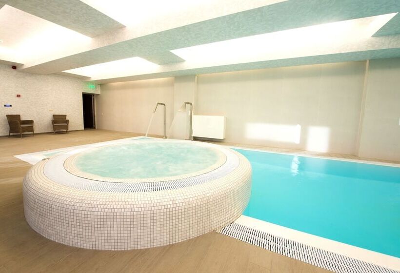 هتل Mana Suites & Sea