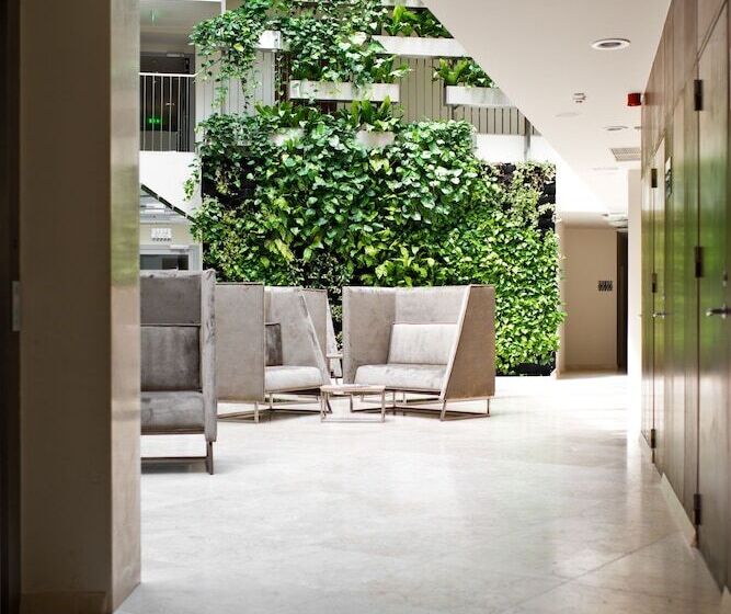 هتل Mana Suites & Sea