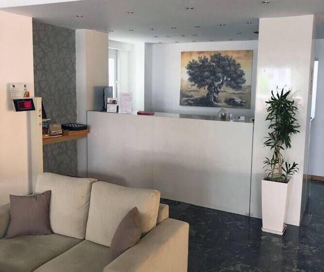 酒店 Mimosa Suites