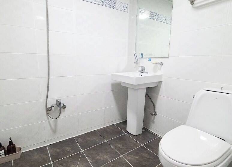 酒店 Nampo Hill Guesthouse