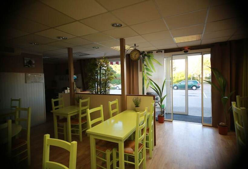 酒店 Nîmes Caissargues