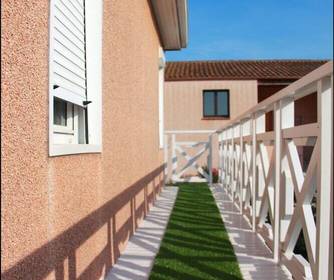 酒店 Nîmes Caissargues