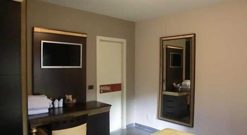 فندق Old Town Rooms