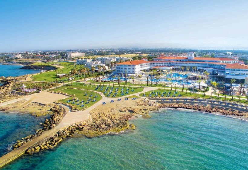 בית מלון כפרי Olympic Lagoon Resort Paphos