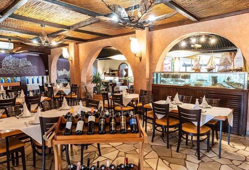 호텔 Pansion Epetium