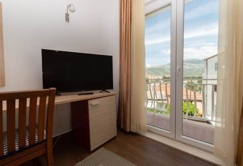 호텔 Pansion Epetium