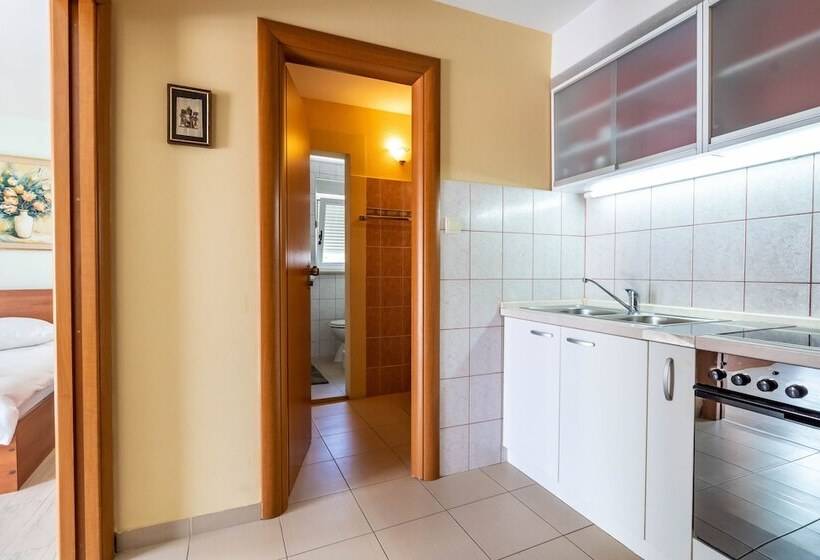 호텔 Pansion Epetium