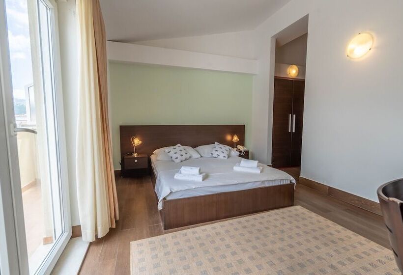 호텔 Pansion Epetium