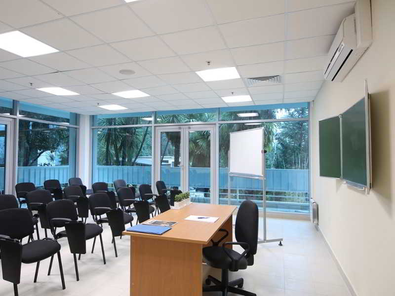 هتل Avtomobilist Health Resort