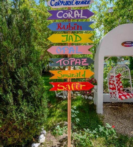 酒店 Phoenicia Holiday Resort