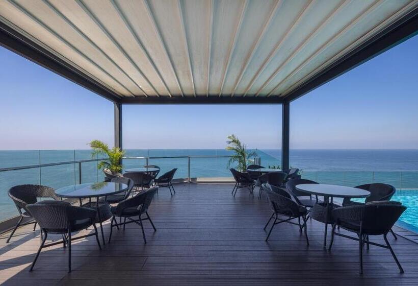 Radisson Hotel Colombo