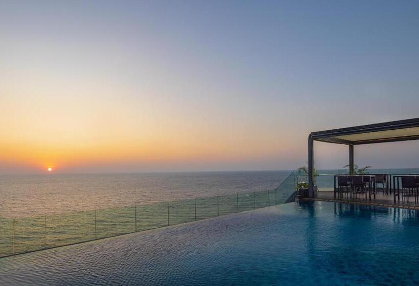 Radisson Hotel Colombo