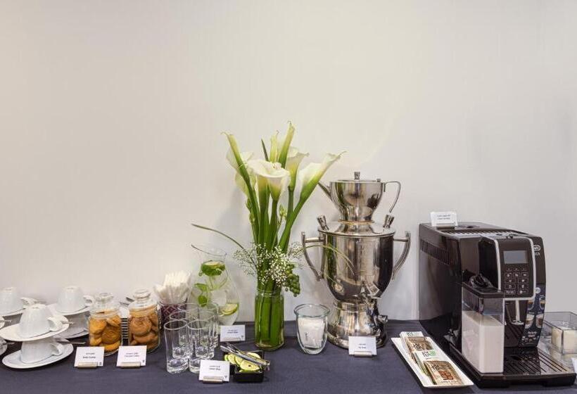 Radisson Hotel Colombo