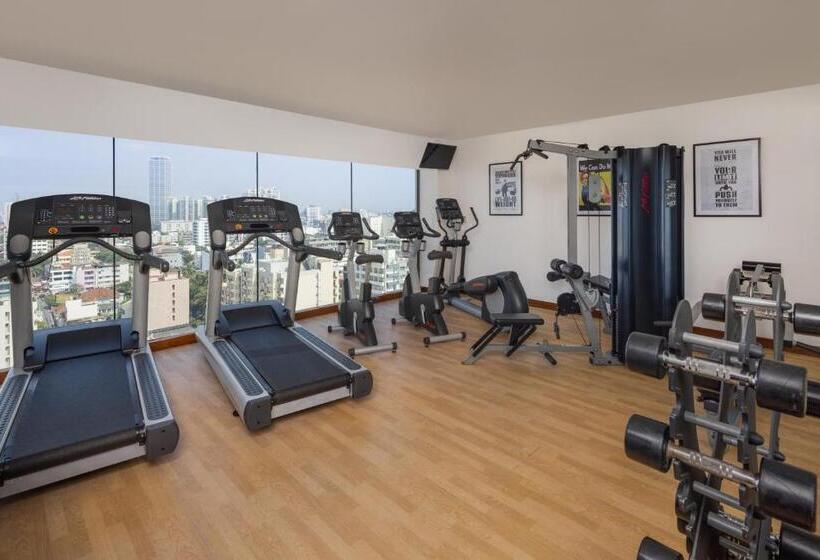 Radisson Hotel Colombo