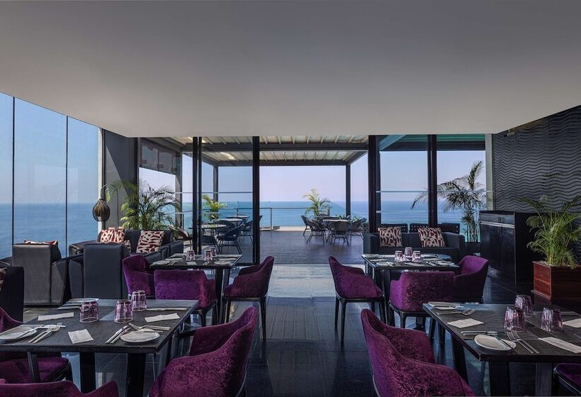 Radisson Hotel Colombo