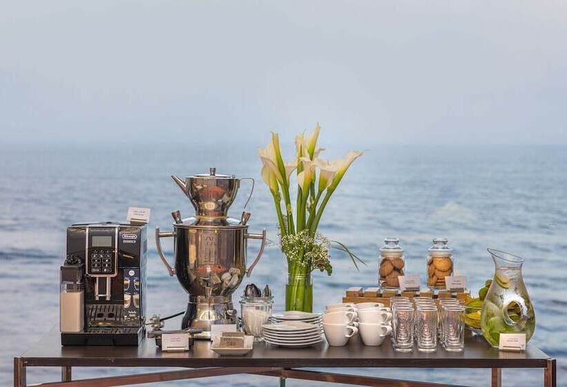 Radisson Hotel Colombo