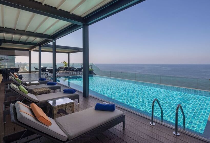 Radisson Hotel Colombo