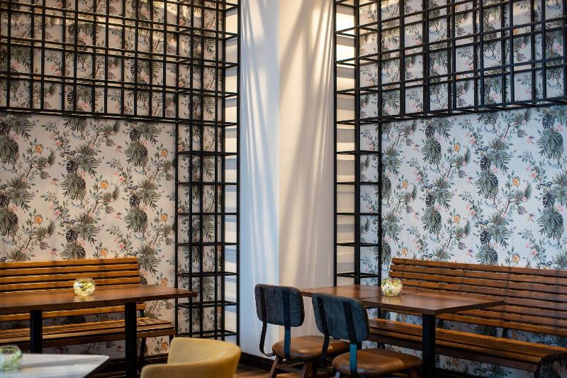 호텔 Renaissance Ahmedabad