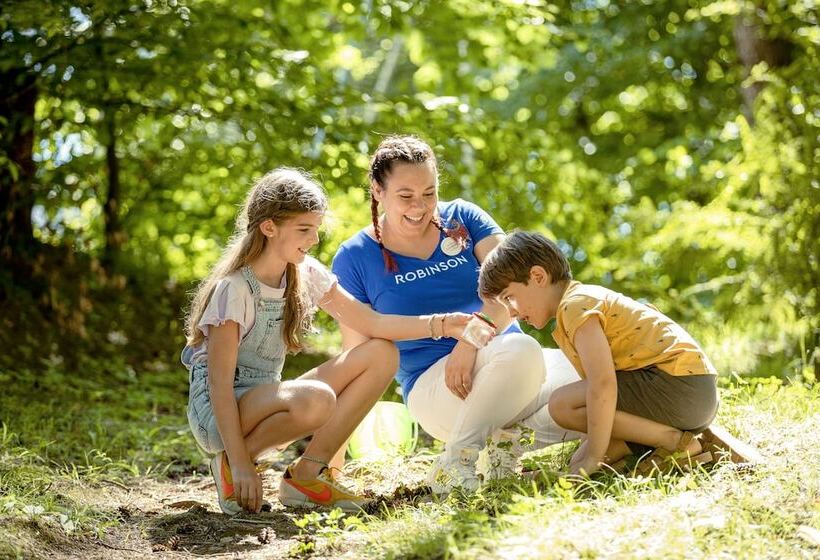 هتل Robinson Landskron