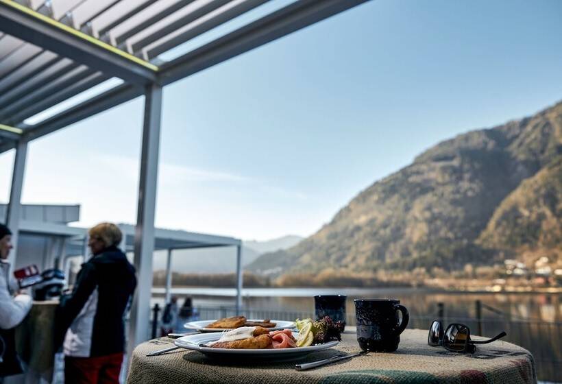 هتل Robinson Landskron