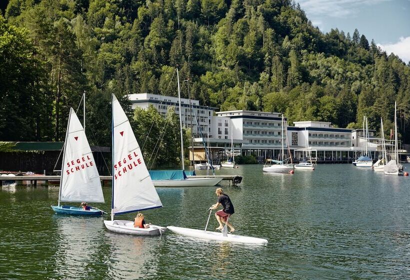 هتل Robinson Landskron