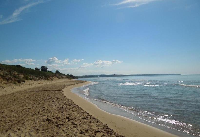 Отель Rosso Di Sera Bed & Breakfast