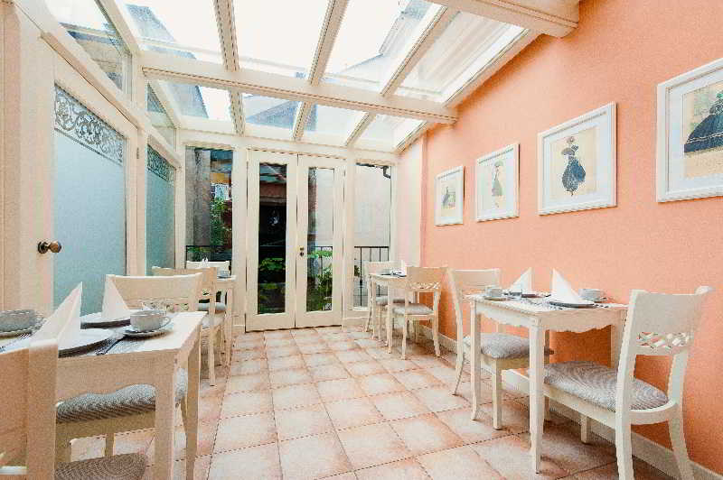 هتل Schanel Residence