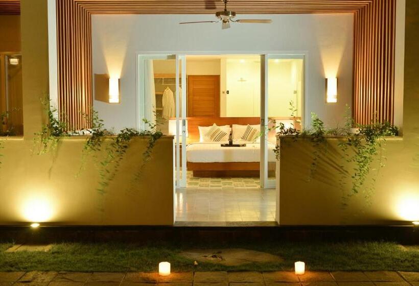 فندق The Open House Jimbaran Bali