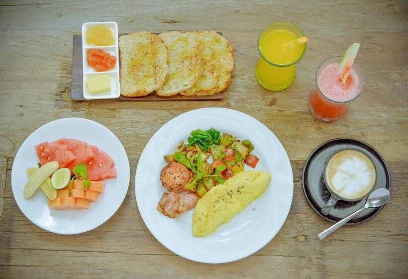 فندق The Open House Jimbaran Bali