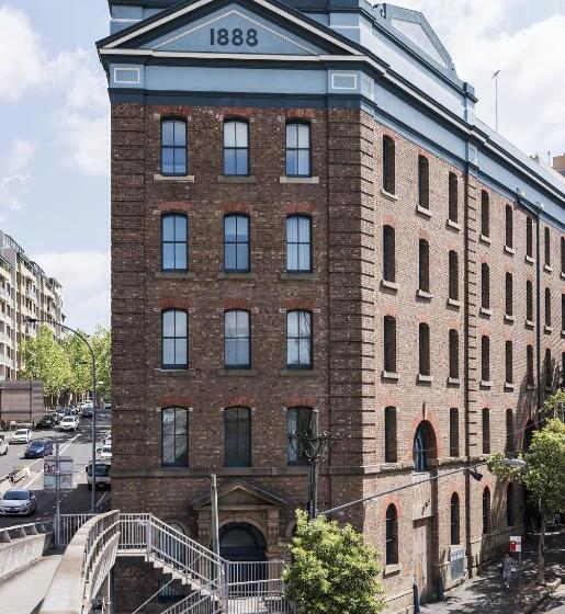 هتل Woolstore 1888, Sydney   Handwritten Collection