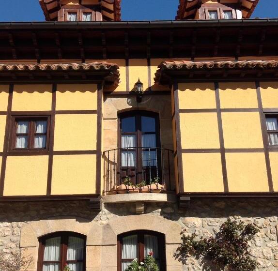 هتل Trisileja En Puente Romano