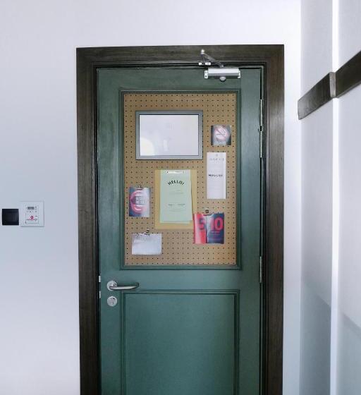 Tune Hotel Klia Klia2