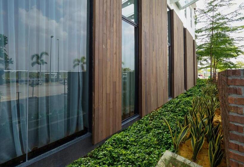 Tune Hotel Klia Klia2