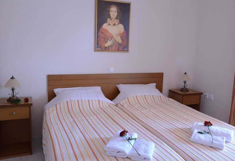Maria S Filoxenia Suites