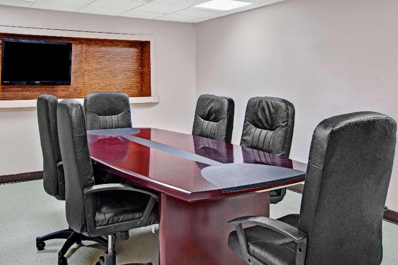 汽车旅馆 Super 8 By Wyndham Jamaica North Conduit