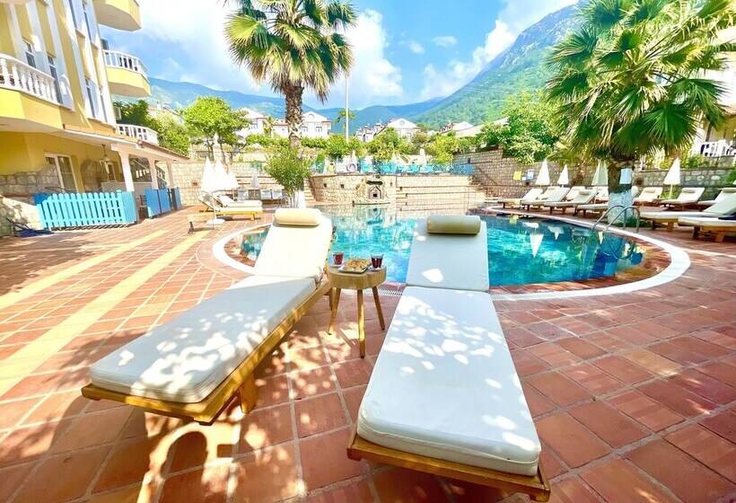 Mountain Valley Oludeniz