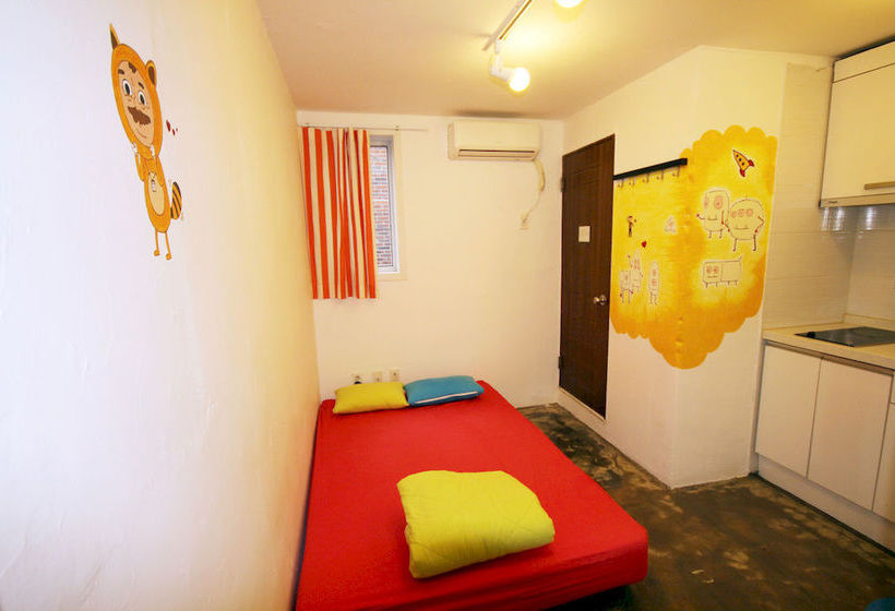 Pencil 5 Seoul Hostel In Korea