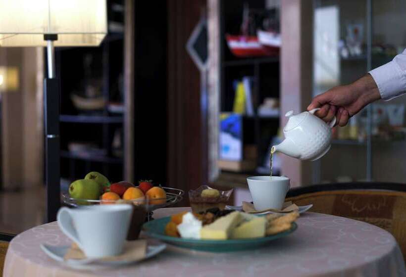 בית מלון כפרי Greek Pride Cronwell Rahoni