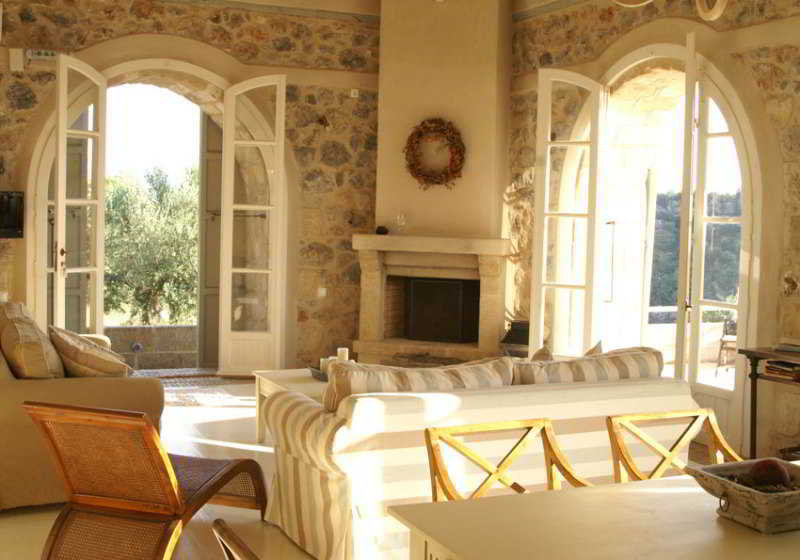 Резиденция Katikies Manis