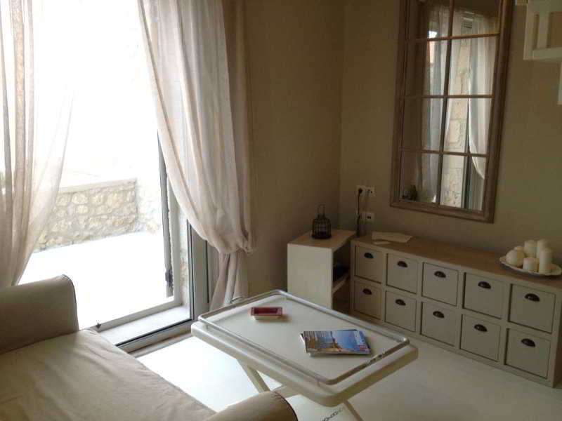 דירת נופש Katikies Manis