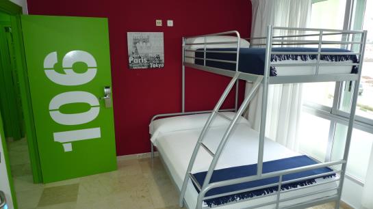 The Hub 4you Hostel & Bar